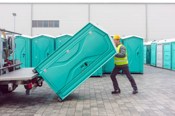 Portable Toilet Options We Offer in Kenwood Estates, FL